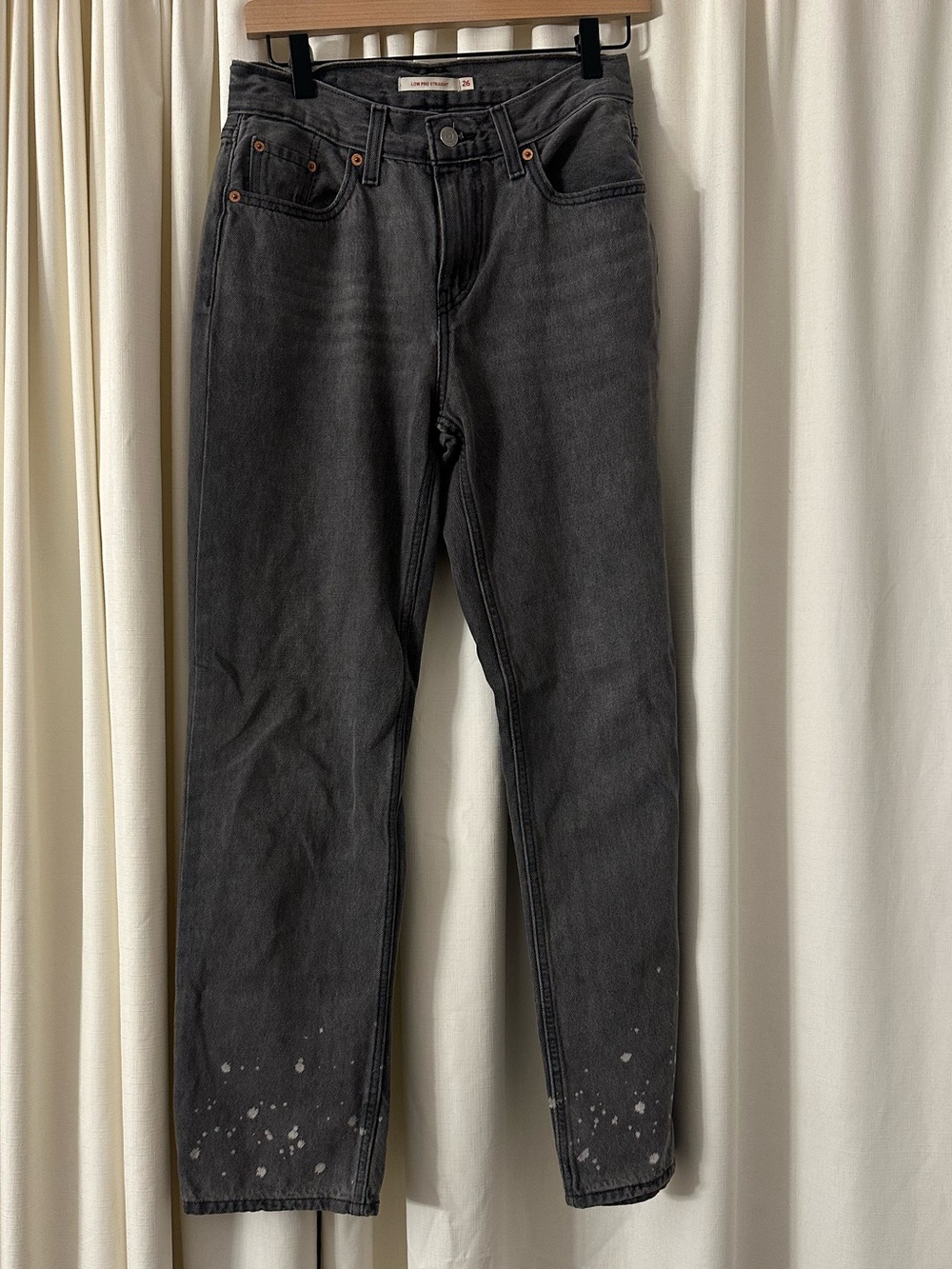 Levi’s lo pro straight leg